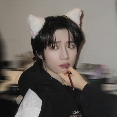 no labels, just mia ⋆˙⟡'s profile picture