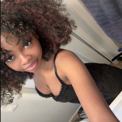 Ms.prettytiny's profile picture