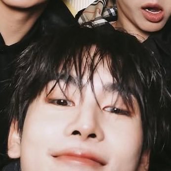 enpeenorpor's profile picture