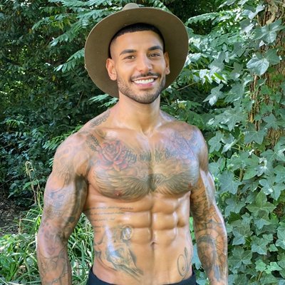 MrMakeUCrazy's profile picture