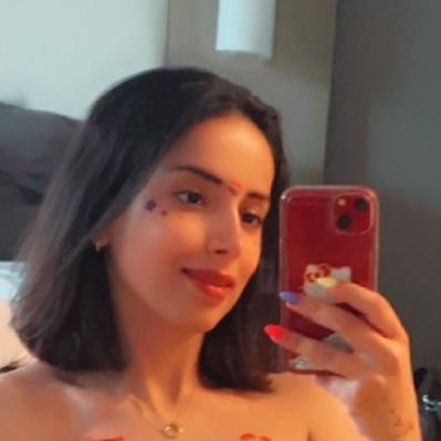 خديجة's profile picture