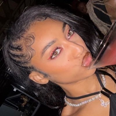 synvelvethyve's profile picture