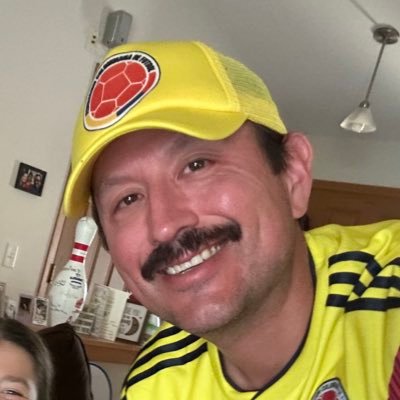 JonAriasRadio's profile picture