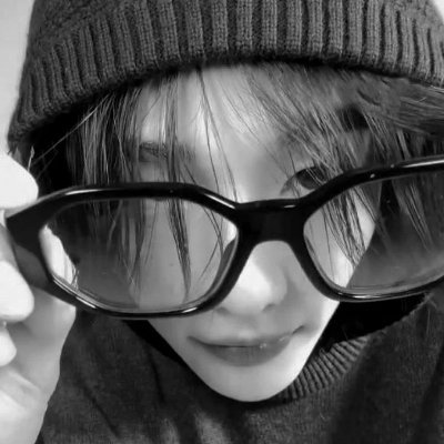 ᵐᵃʳⁱ & ᵗʰᵃᵗ ☘︎ VAI VER O ZAYN's profile picture