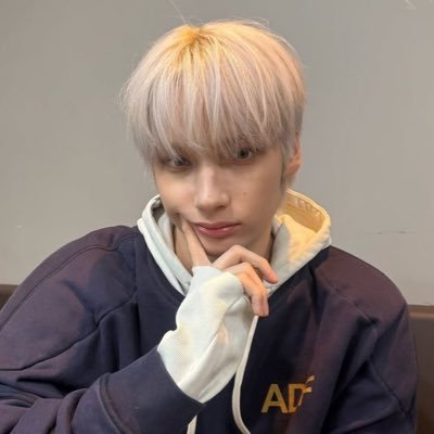 moa struggle tweets's profile picture