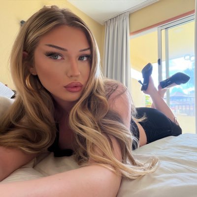 𝐿𝑎𝑑𝑦 𝐶𝑎𝑡ℎ𝑒𝑟𝑖𝑛 💋's profile picture