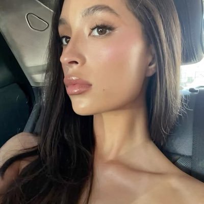 rae's profile picture