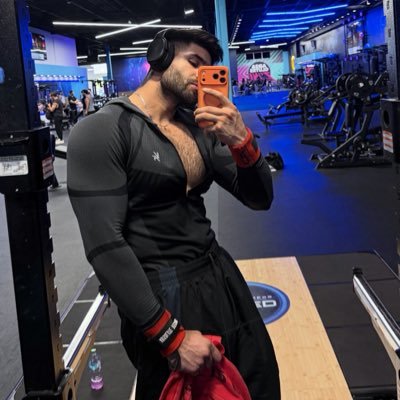 dinel's profile picture