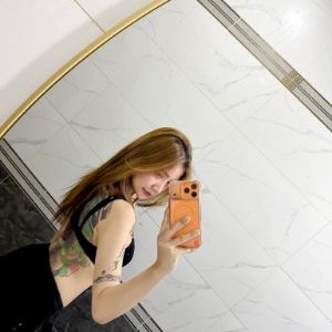 ax1lu's profile picture