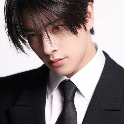 simcloverain's profile picture