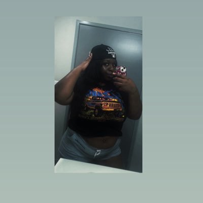 LEELEE💋😛's profile picture
