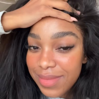 KevineUmurerw4's profile picture