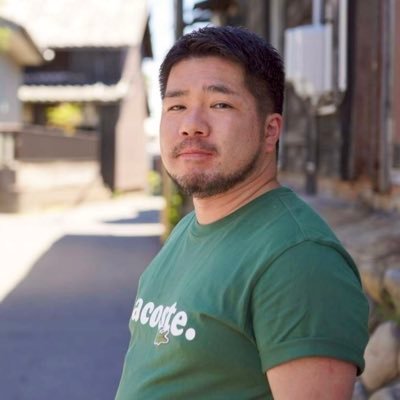 成2's profile picture
