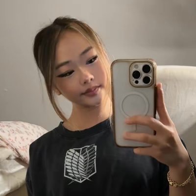 cas 𐙚⋆.˚'s profile picture