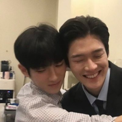 ponbakpao's profile picture