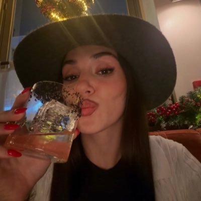 pestil ama çok güçlüsün's profile picture
