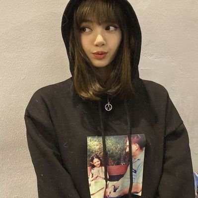 Lisa Old Print's profile picture