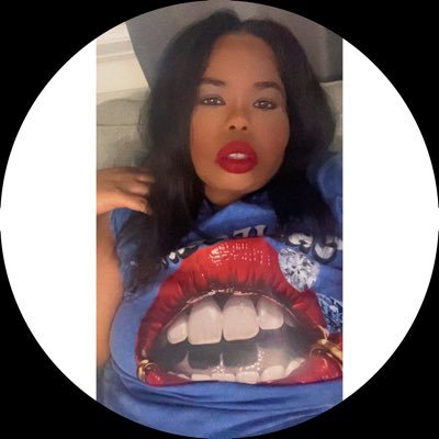 B's profile picture