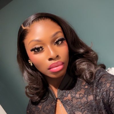 MonaQueen__'s profile picture