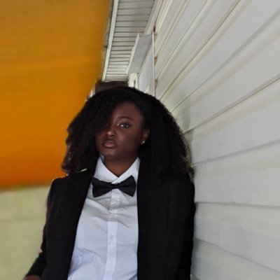 🕸ℭ𝔥𝔞𝔪𝔭𝔞𝔤𝔫𝔢𖦹°×̷̷͜×̷'s profile picture