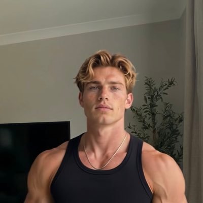nolanhayesfit's profile picture