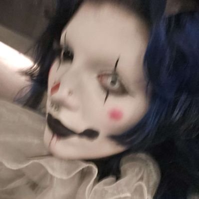 edgelordjinx on 🦋's profile picture
