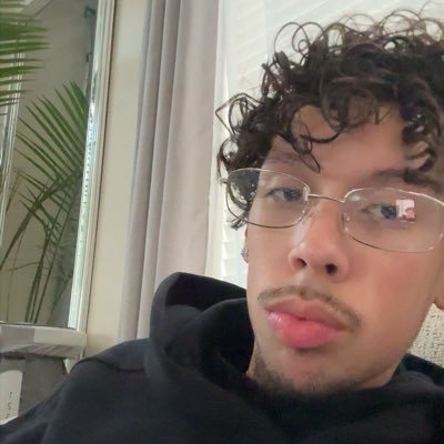 divino's profile picture