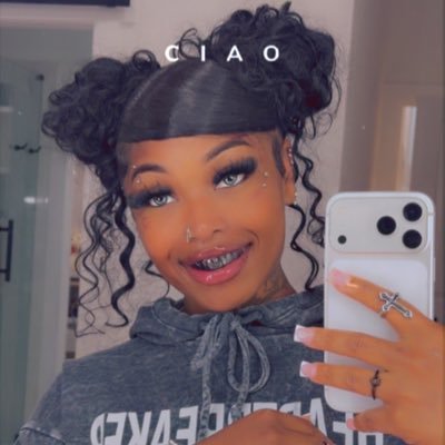Emary Chanel's profile picture