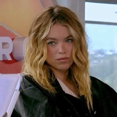 val ୨ৎ's profile picture