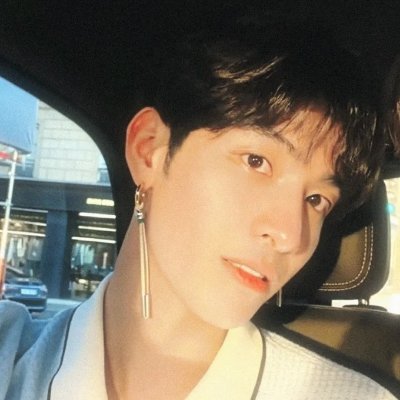 naayizhan's profile picture