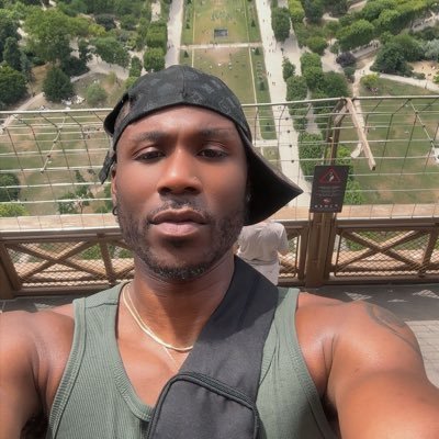 the recalibRAYtion of raymond 📡's profile picture