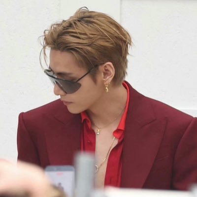 ⁷ T!NNY🇯🇲🇨🇦🇵🇹White Christmas by V & Bing's profile picture
