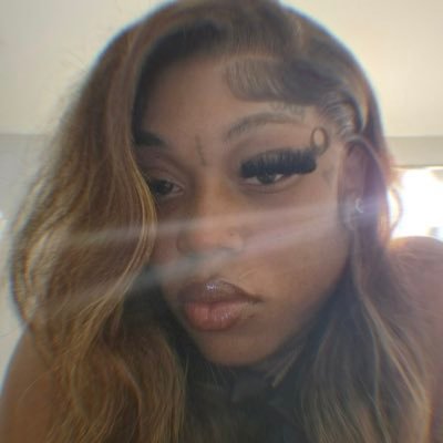hood_ladyy's profile picture