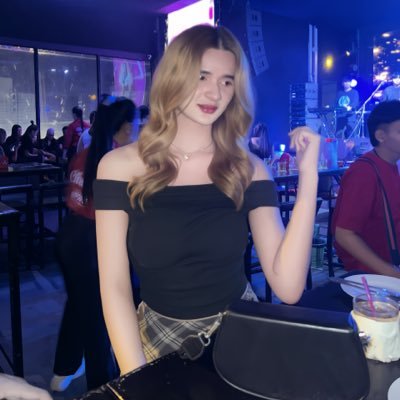 n.'s profile picture