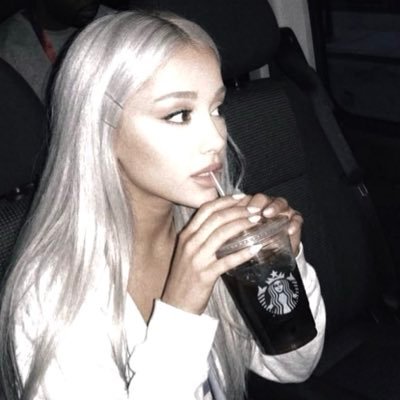 ˃ 𖥦 ˂'s profile picture