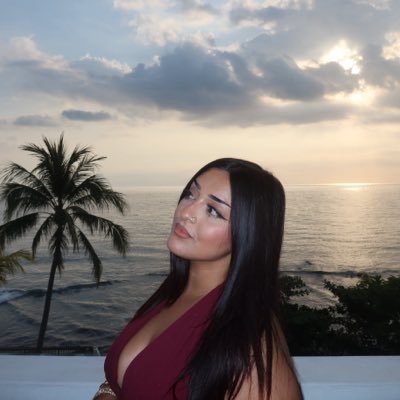 منال's profile picture