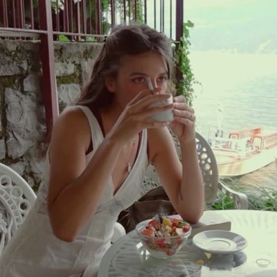 *'s profile picture