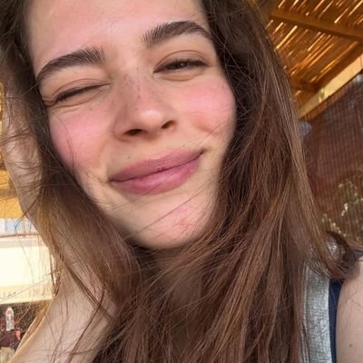 esmila.'s profile picture