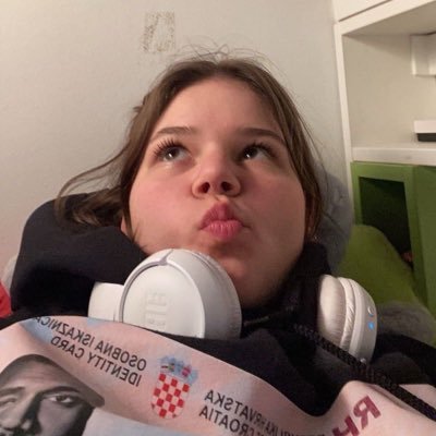ris's profile picture