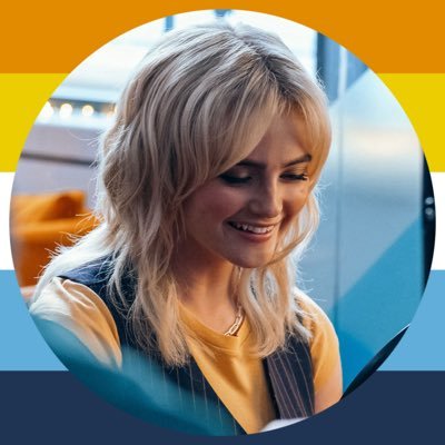 phoebe 🚂💌's profile picture