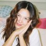 Amora's profile picture