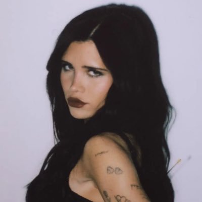 nessapoetics's profile picture