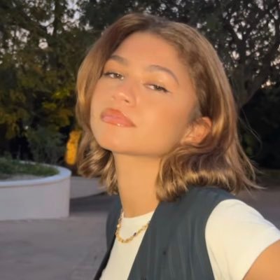 ani ❥'s profile picture