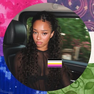 azsmovingcastle's profile picture