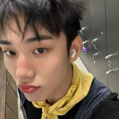 finn 🎸 ˣʰ saw XDIZ=6's profile picture