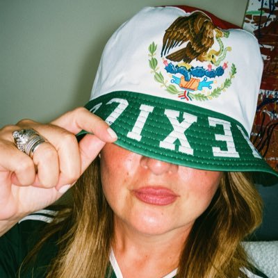 ananzures's profile picture