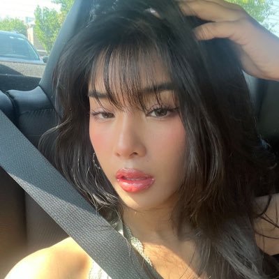 holysphia's profile picture