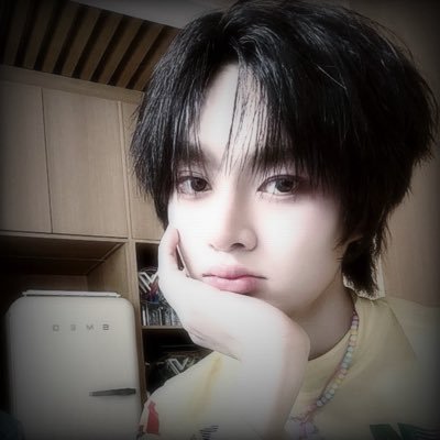 luvzteezz's profile picture