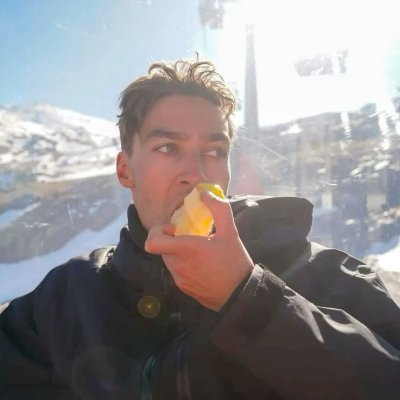 leon 🦋's profile picture