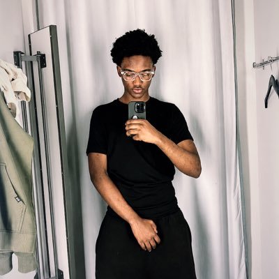 YvesSaintRic's profile picture